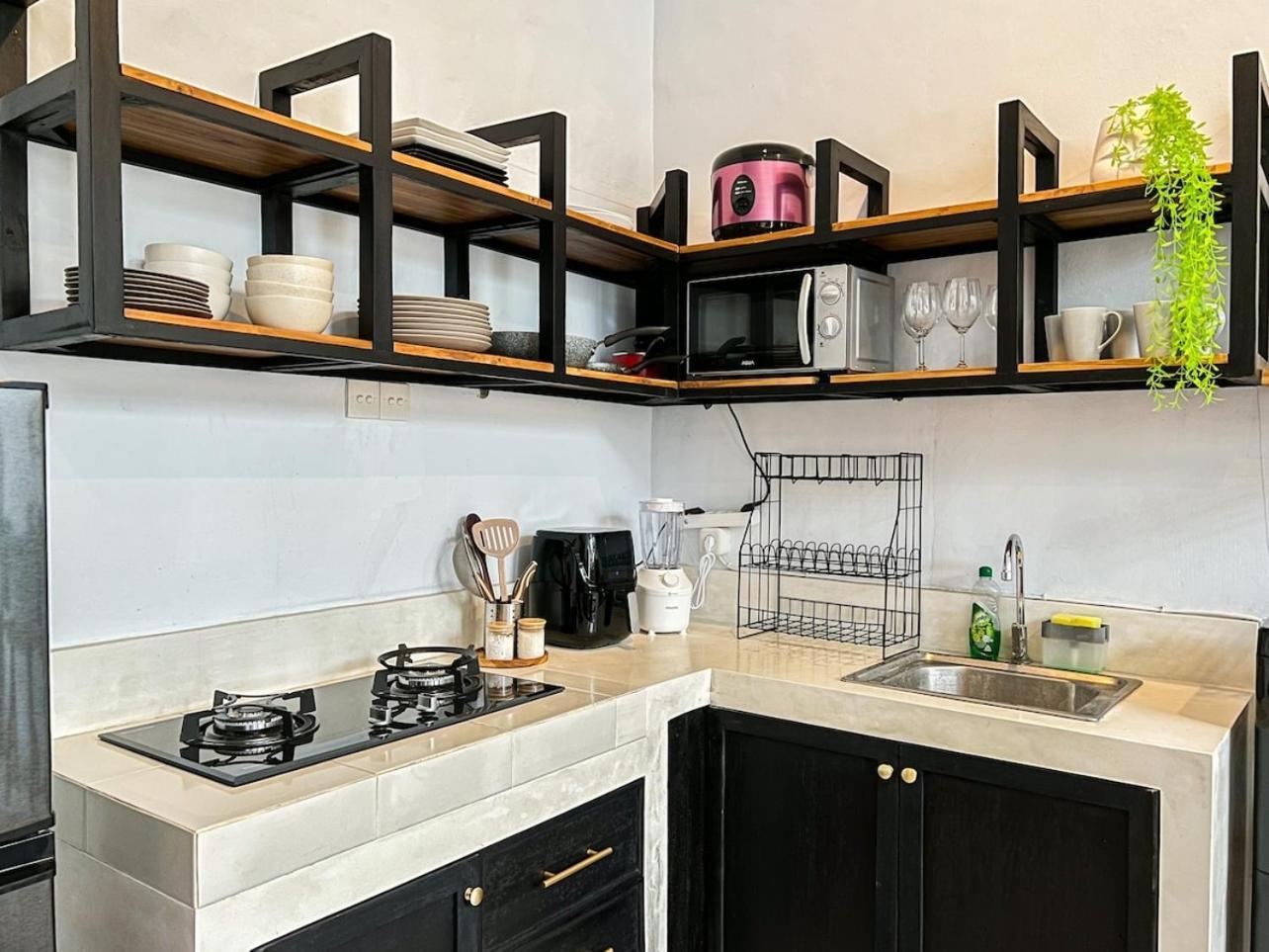 Island Boy Guesthouse T Prime Location In Canggu Luaran gambar