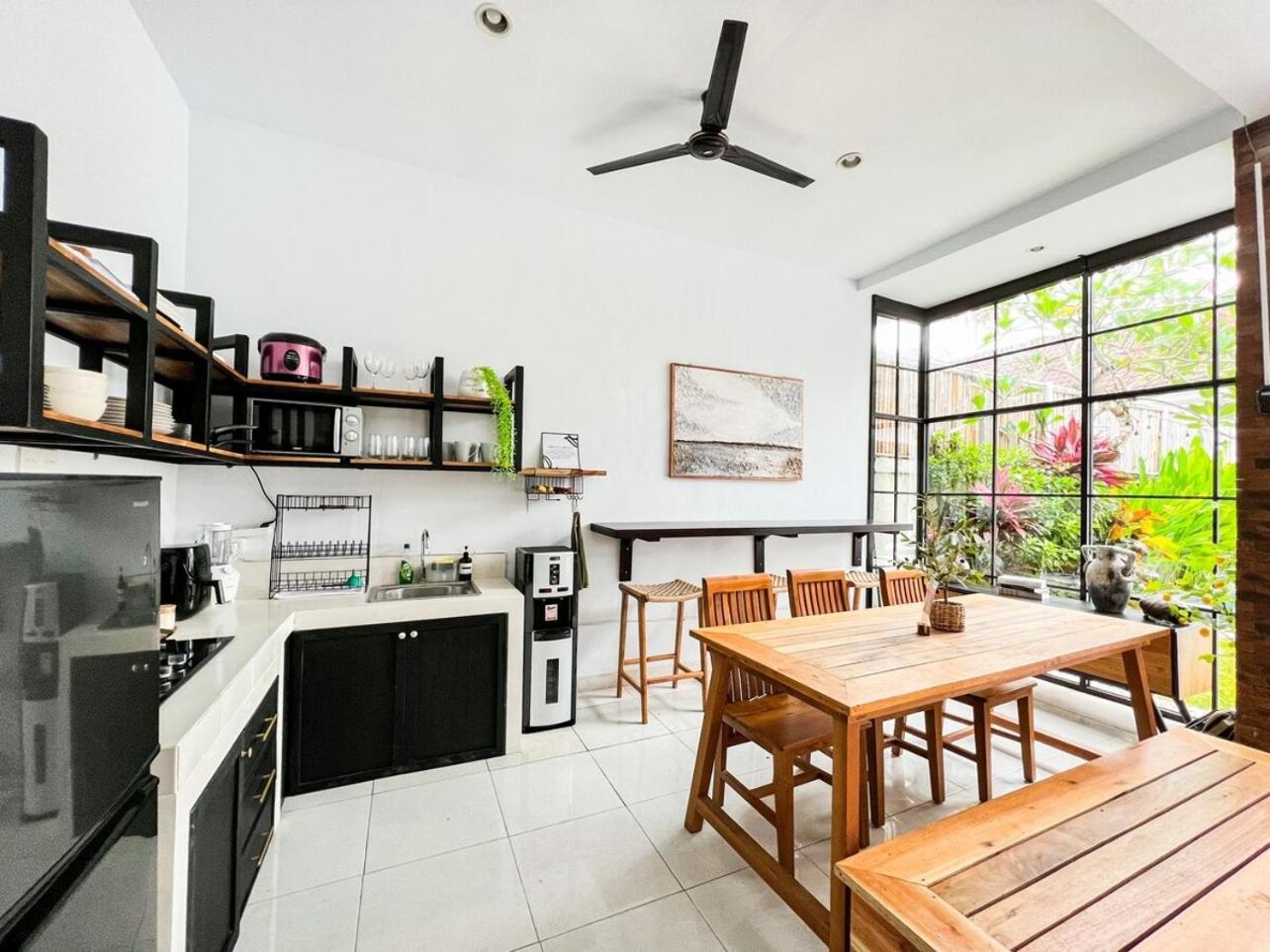 Island Boy Guesthouse T Prime Location In Canggu Luaran gambar